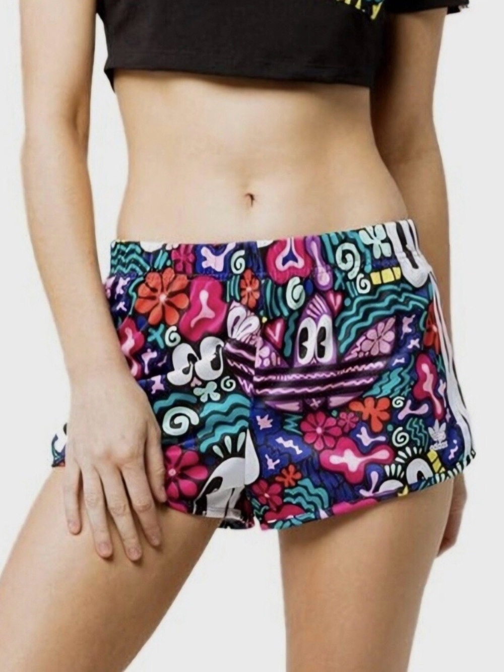 adidas Originals Hattie Stewart Gallery Graphic Print Shorts